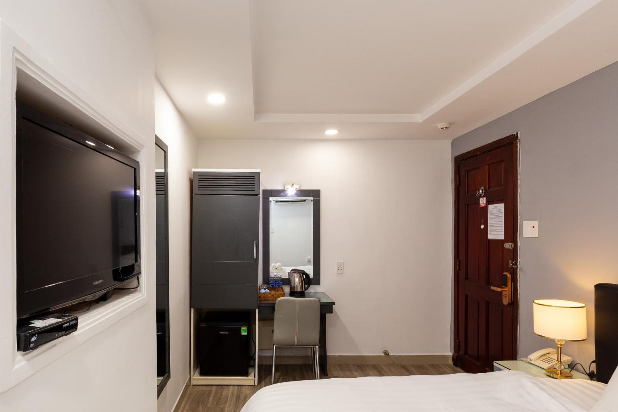 Apec Hotel Хошимин Экстерьер фото